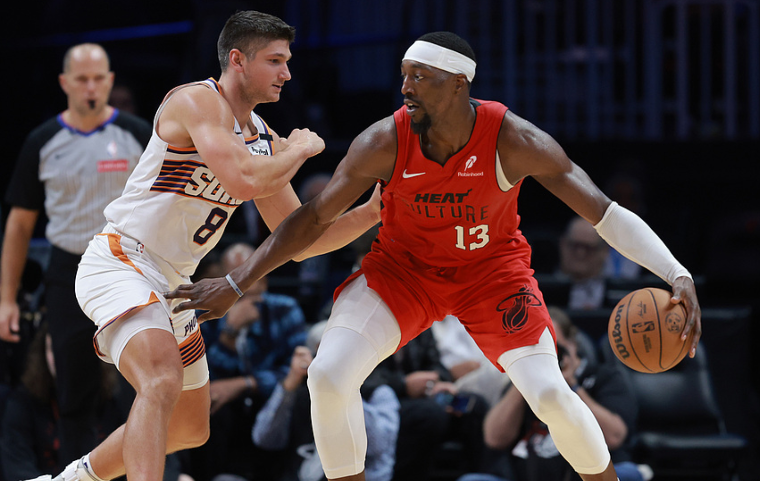 爱游戏体育-勇士观众热烈欢呼！，东契奇迎来十二赛季出色发挥再创辉煌时刻(斯杜季昂奇开场)