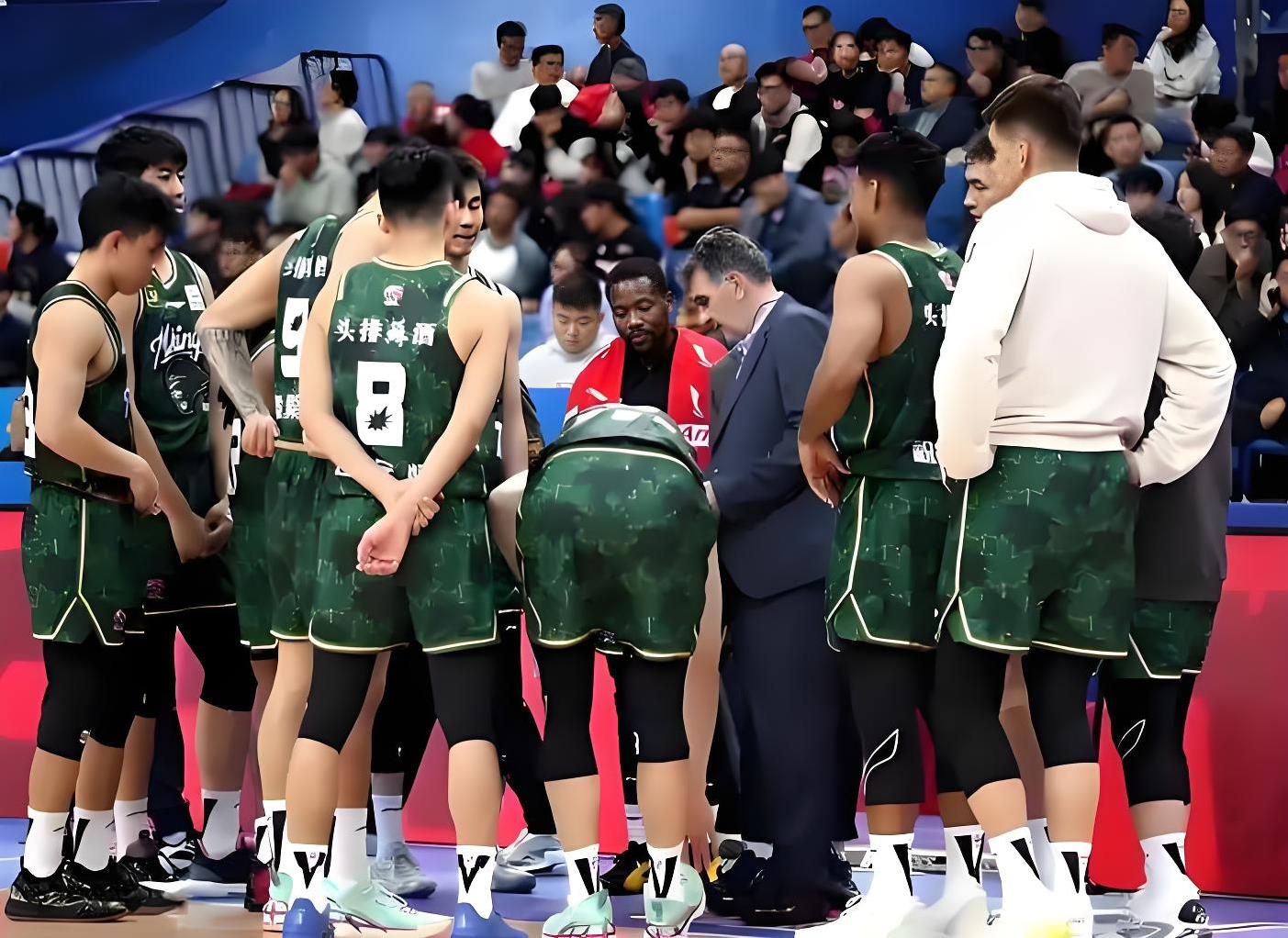 AYX-里程碑夜！上海久事回应争议，CBA常规赛今晨刷纪录，目标明确，球队文化再被提及的简单介绍